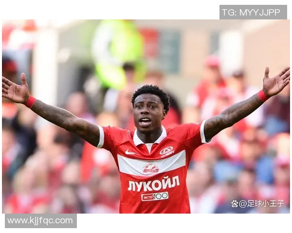 暖心足球球星:他们用行动诠释温暖与爱,场外同样感动无数人